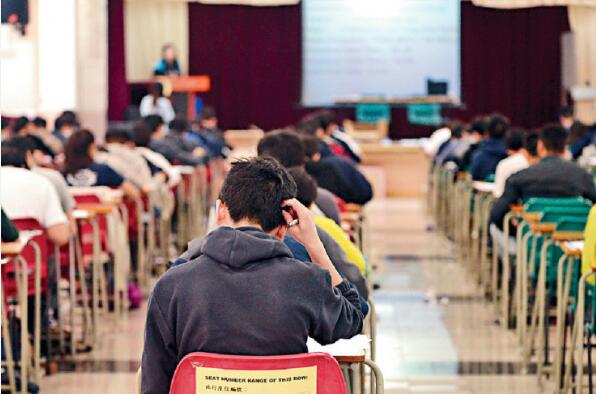 DSE將放榜 調查指四成考生憂出路