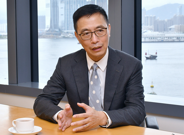 楊潤雄勉勵放榜同學慎重思考