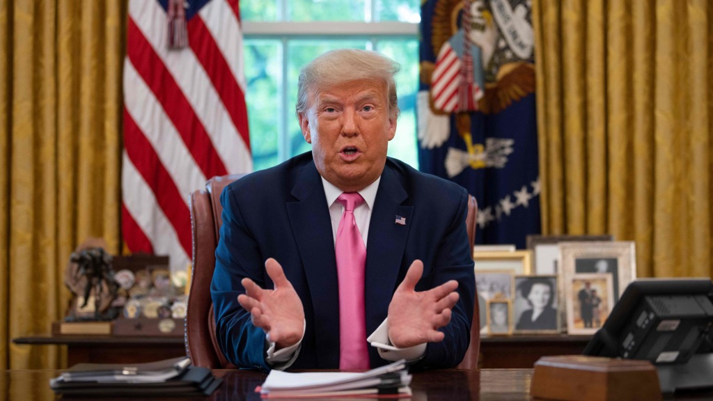 美国新冠肺炎超381万例 特朗普拟恢复疫情简报会