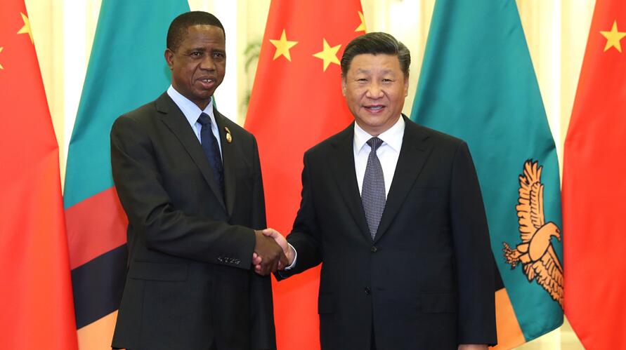 习近平同亚非两国领导人通话