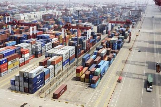 瑞银上调中国今年GDP增长预测至2.5%