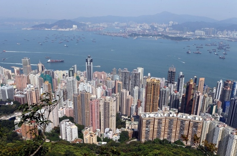 港上半年超級豪宅 成交量挫六成