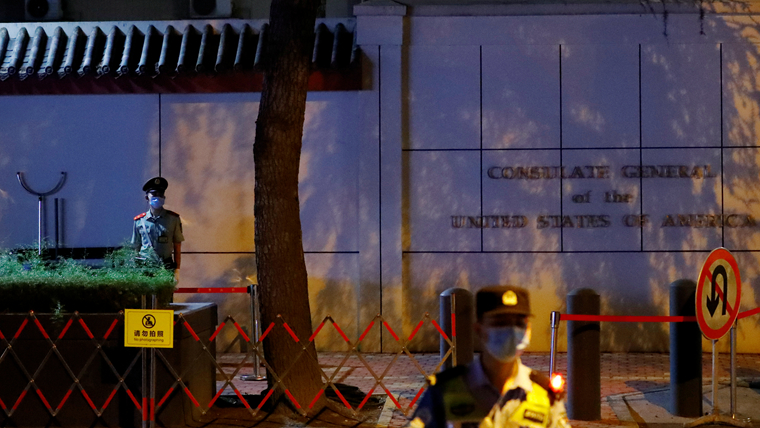 中國關閉美駐成都總領館 官媒：被逼無奈反制 責任全在美方