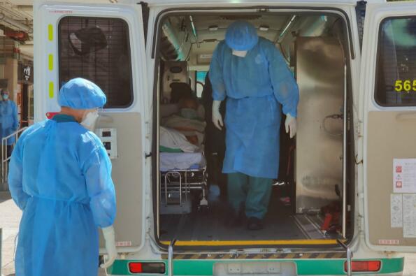 港連續4天單日確診過百 港大宿舍失守