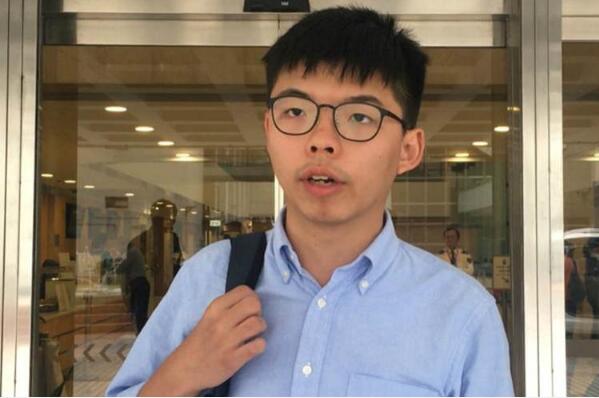 梁振英：要理直氣壯審查黃之鋒