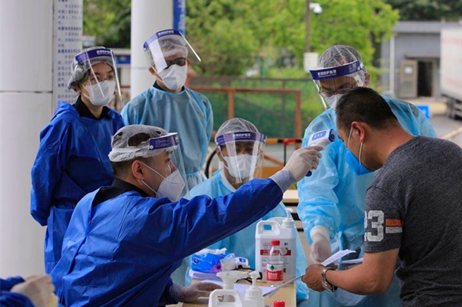 港籍貨車司機在深密接者9人均已隔離，3009人進行健康檢測
