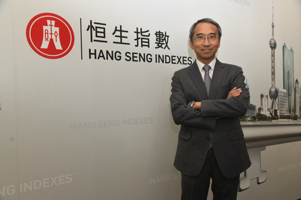 港版納指首秀跌1.28%