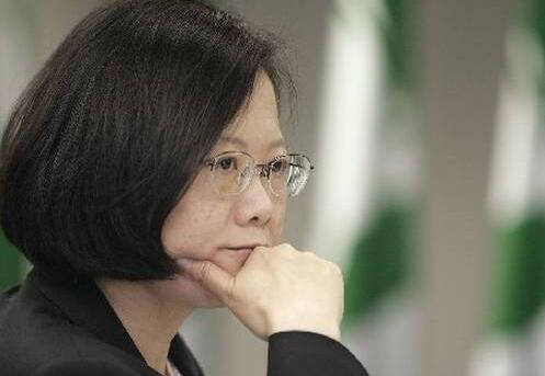 民进党「吃相难看」 台湾民众气炸了