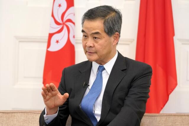 梁振英揭反对派议员为参选撒谎删帖