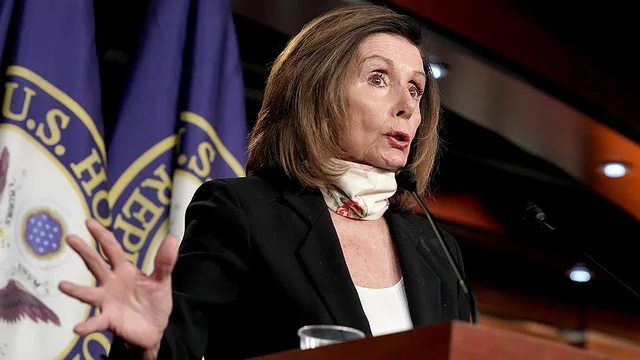 美众议院议长佩洛西发布口罩强制令