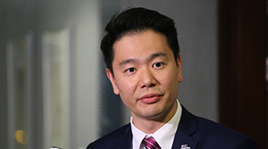 12攬炒派參選被DQ 周浩鼎：選舉主任依法辦事保護「一國兩制」