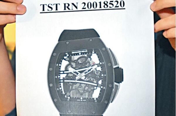 天水圍23歲散工被搶160萬名錶 至少身中7刀