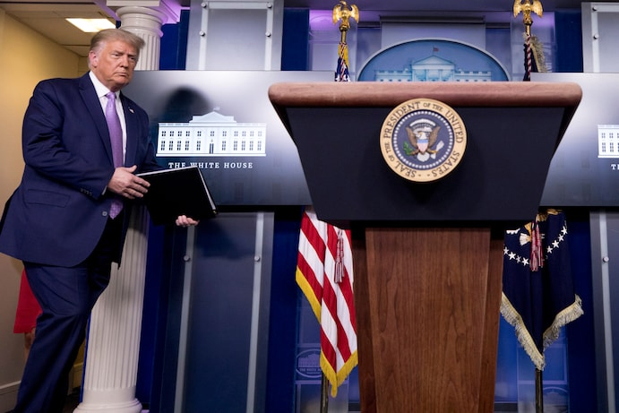 因包含新冠錯誤信息 臉書及推特刪除特朗普帖文