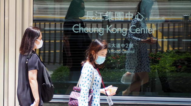 長和半年少賺29%減派息 李澤鉅：保留現金準備併購