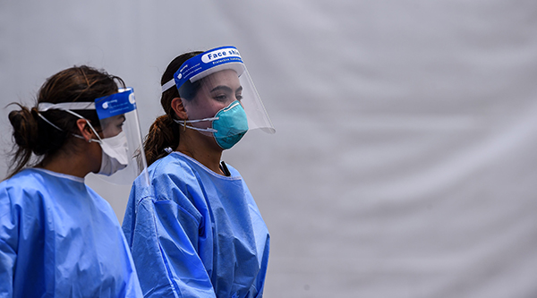 全球新冠確診超1861萬 研究預測美12月前死亡接近30萬