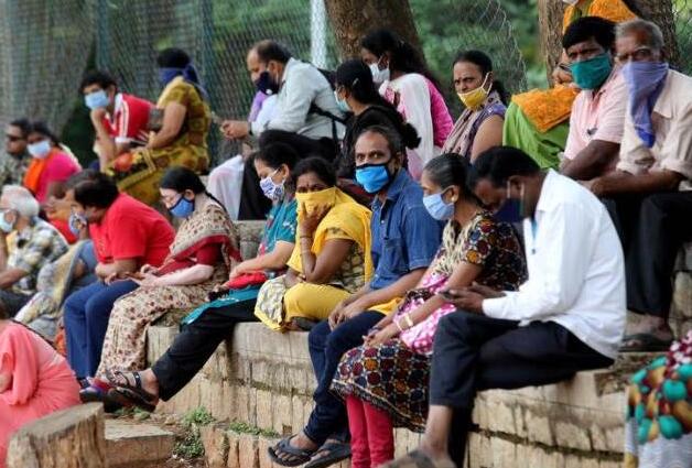 最新：印度新冠确诊病例突破200万