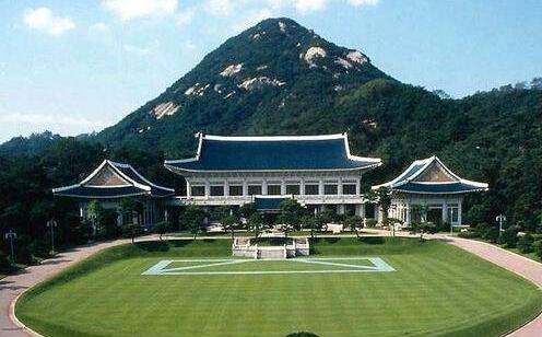 韩国青瓦台秘书室6名官员集体辞职