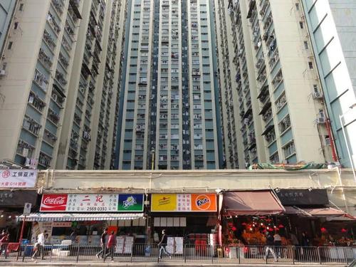 十大屋苑上月買賣量價齊跌