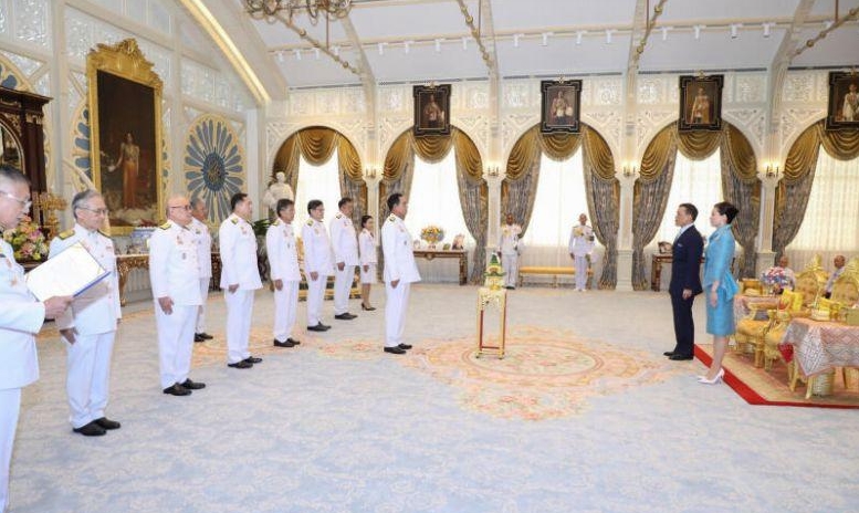 泰国新内阁宣誓就职