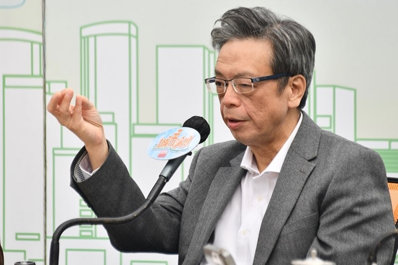 专家：以「港康碼」「解封」社交活動恐爆大型傳播