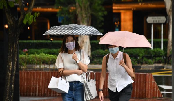 低壓區料闖港800公里範圍 或發展成熱帶氣旋