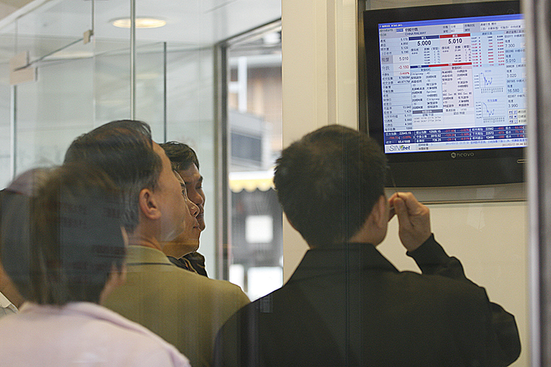 深交所：深港通下的港股通13時30分恢復交易