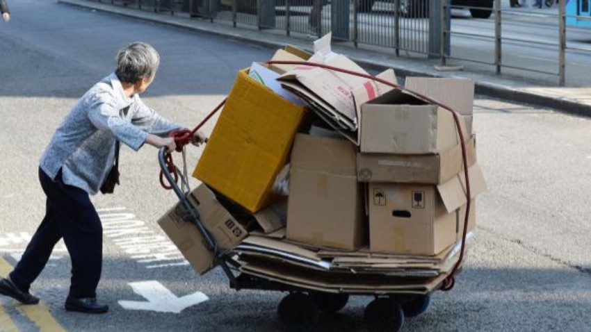 本港七月領綜援個案逾22萬宗 較六月跌0.3%