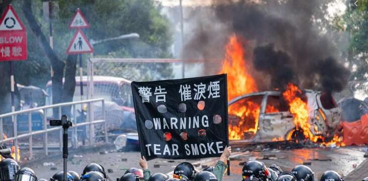 港中大學生會向新生播毒煽暴 市民批「香港之恥」