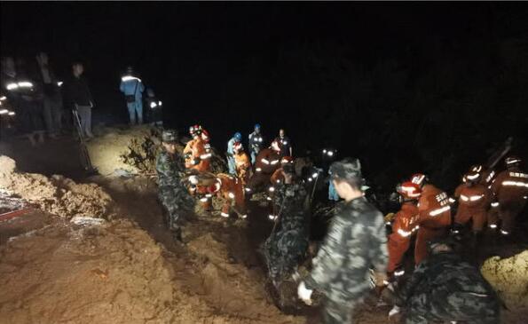 雲南盐津山体滑坡致5人死亡1人受伤