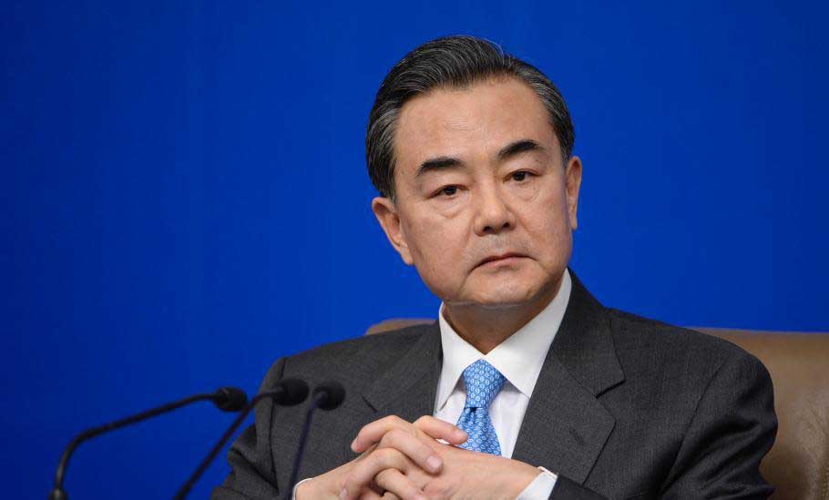 王毅：美方单边制裁守法国家 纯属无理取闹