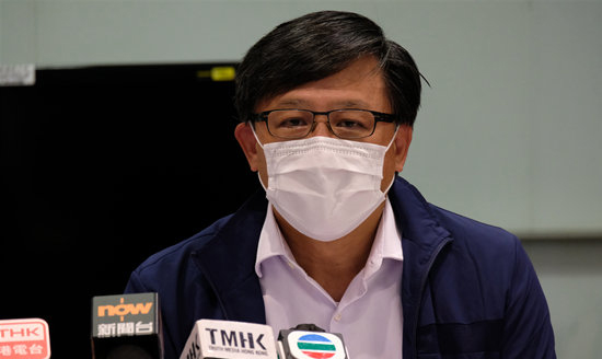 何君堯代表被檢控司機 向許智峯索律師費