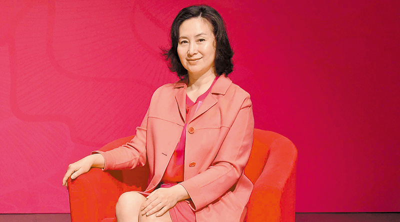 赌王爱女、商界强人何超瓊接受本报专访：有国才有家 共同守護香港這個家