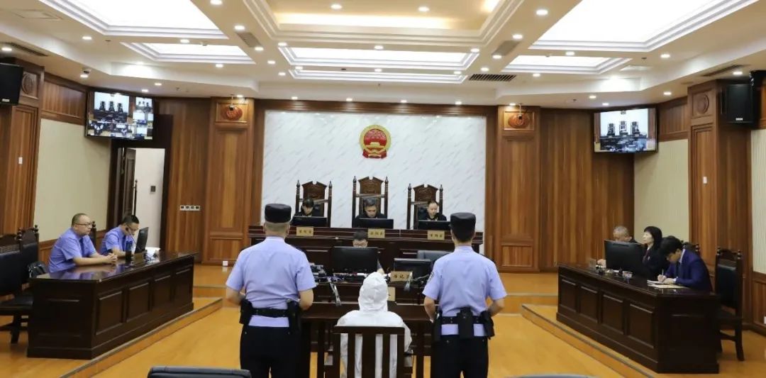 茅台集团原总经理刘自力受贿1854万 一审获刑11年半