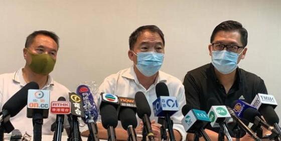 反对派提民调「雙門檻」决定去留 梁振英：徹頭徹尾的闹剧