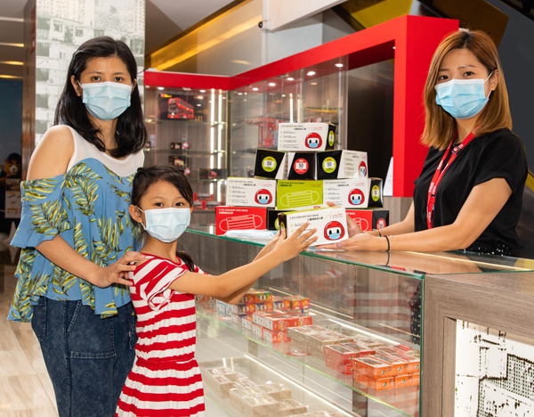 載通國際向劏房住戶、無家者及殘疾人士捐贈口罩