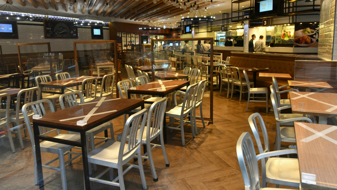 「限聚令」及晚市禁堂食或待社區普檢後才放寬