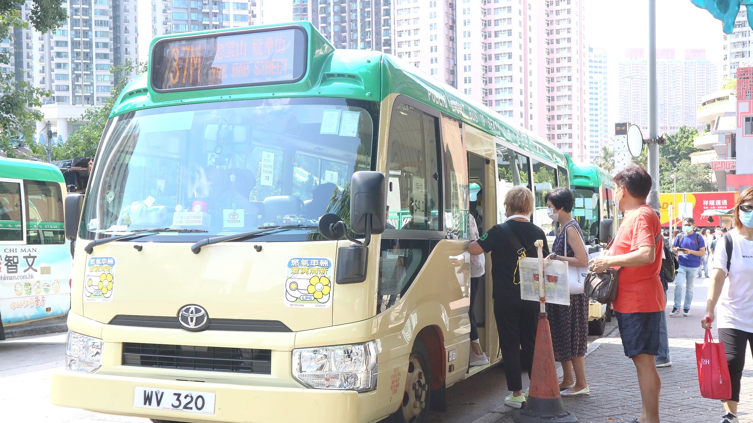 黃大仙支部小巴消毒抗菌社區抗疫活動