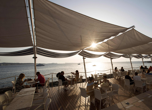 聯合國：今年全球旅遊業損失或達1.2萬億美元