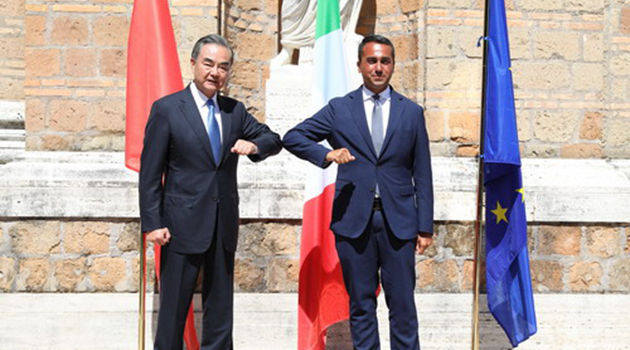 王毅：发动「新冷战」是为一己私利服务 是要绑架世界各国