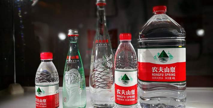 消息指農夫山泉國際配售提早一日截飛