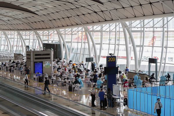 圖集 | 香港機場中場客運大樓改造成臨時樣本採集中心