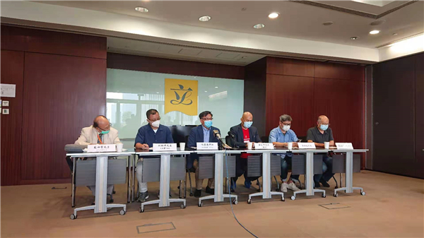 何君堯促港府檢個別議員延任資格