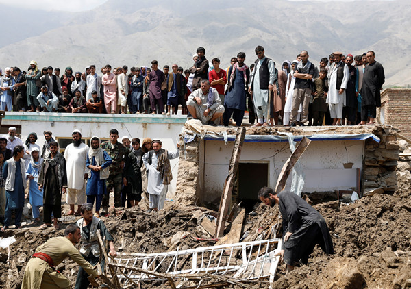 阿富汗洪災已致151人遇難