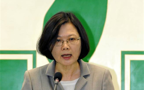 称担心区域“擦枪走火”  蔡英文被嘲“鬼话连篇”