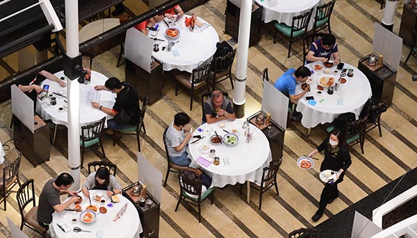 堂食延長 食肆人頭湧湧