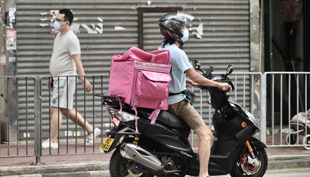 本港新增13宗確診 一外賣員染疫