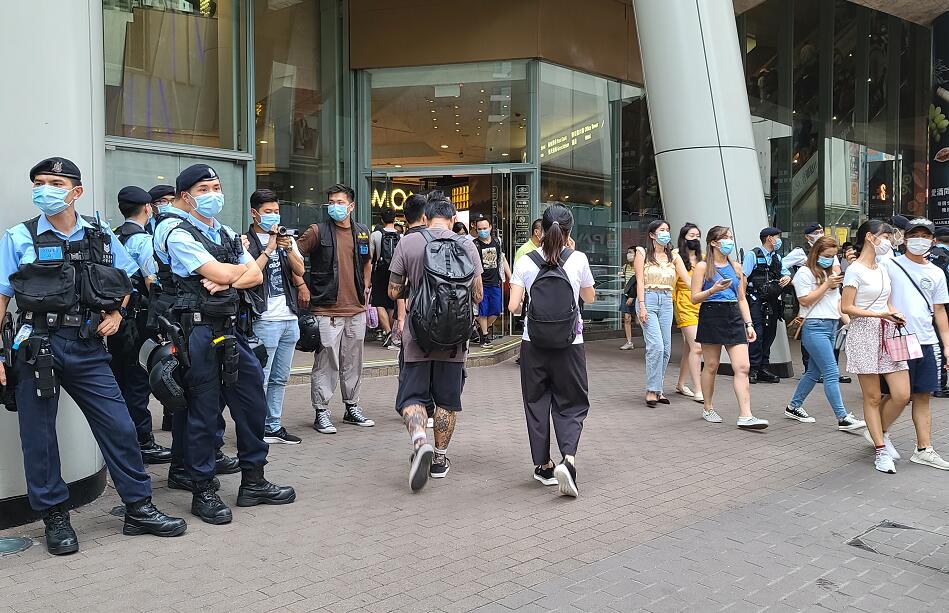 图集 | 旺角非法聚集 警方到場戒備