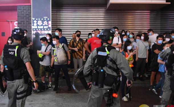 搞事者旺角違限聚令 港警發36張告票 