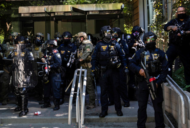 伊朗外长：美国政府威胁别国那一套 正用来对付本国公民