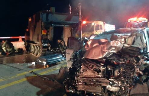 美軍裝甲車撞韓私家車致4死